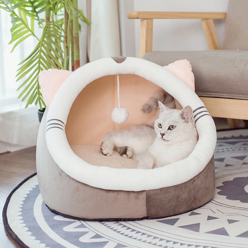 Cozy Winter Cat Hideaway Bed