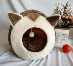Cozy Winter Cat Hideaway Bed